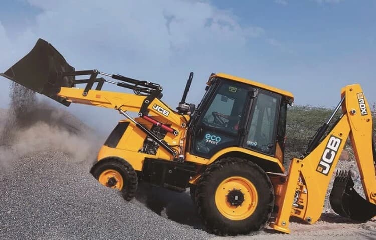 Плюсы и минусы покупки стройтехники б/у